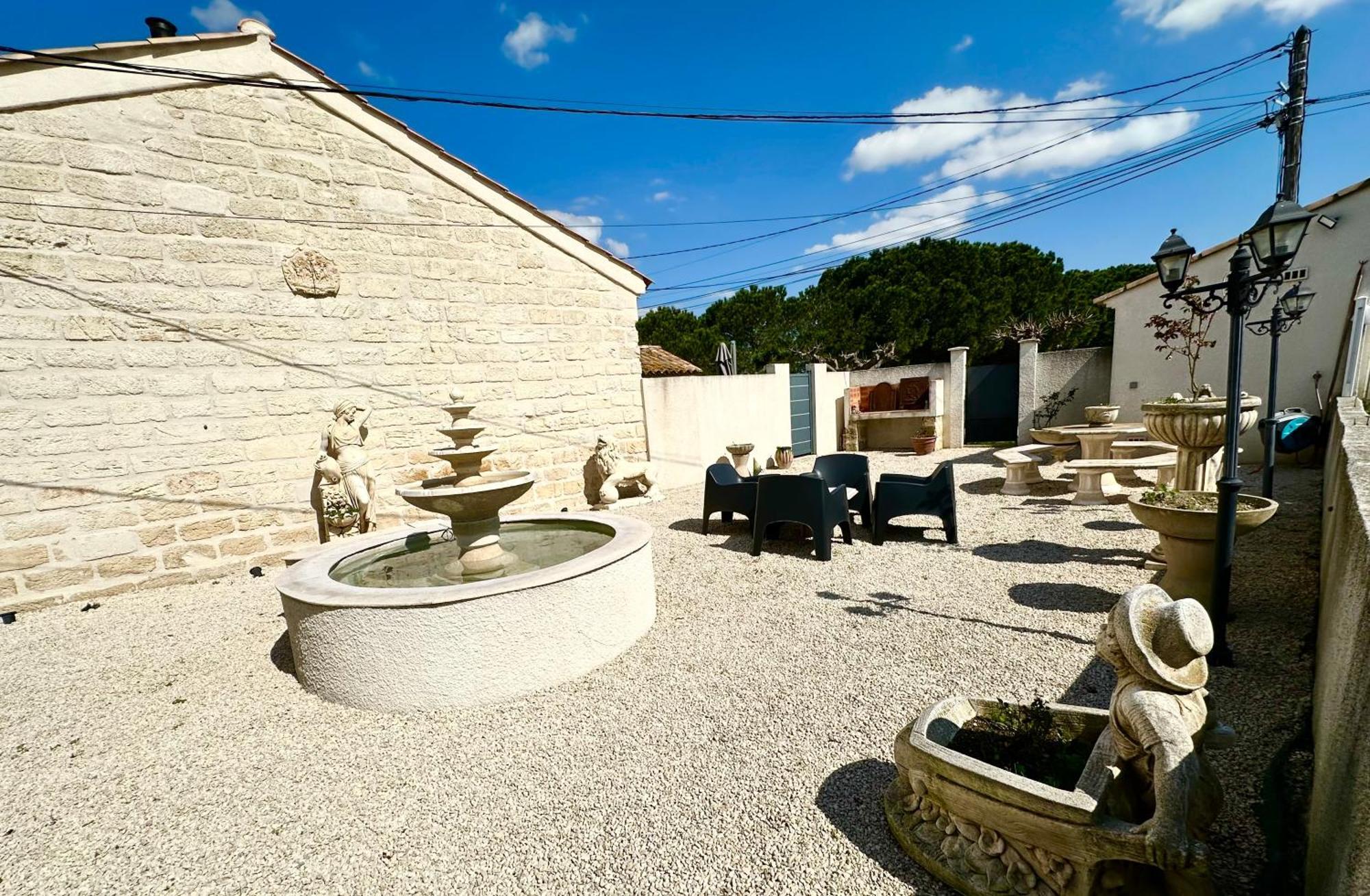 Les Appartements Du Mas - Emeraude 艾格-莫尔特 外观 照片